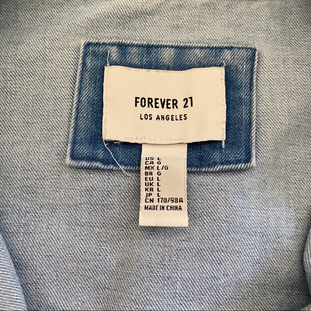 FOREVER 21 | Ripped denim jacket - Picture 7 of 7